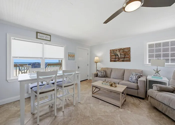 Gulf Village 207